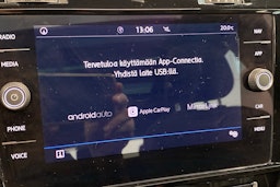 musta Volkswagen Golf 2019 kuva 23.