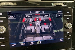 musta Volkswagen Golf 2019 kuva 26.