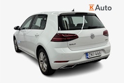 valkoinen Volkswagen Golf 2019 kuva 2.