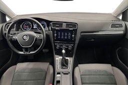 valkoinen Volkswagen Golf 2019 kuva 9.