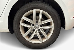 valkoinen Volkswagen Golf 2019 kuva 11.
