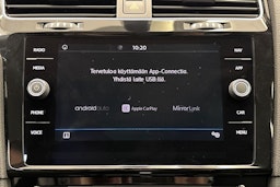 valkoinen Volkswagen Golf 2019 kuva 19.