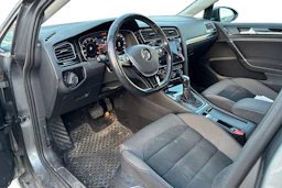 harmaa Volkswagen Golf 2019 kuva 3.
