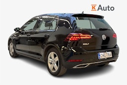 musta Volkswagen Golf 2019 kuva 2.