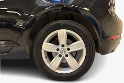 musta Volkswagen Golf 2019 kuva 11.