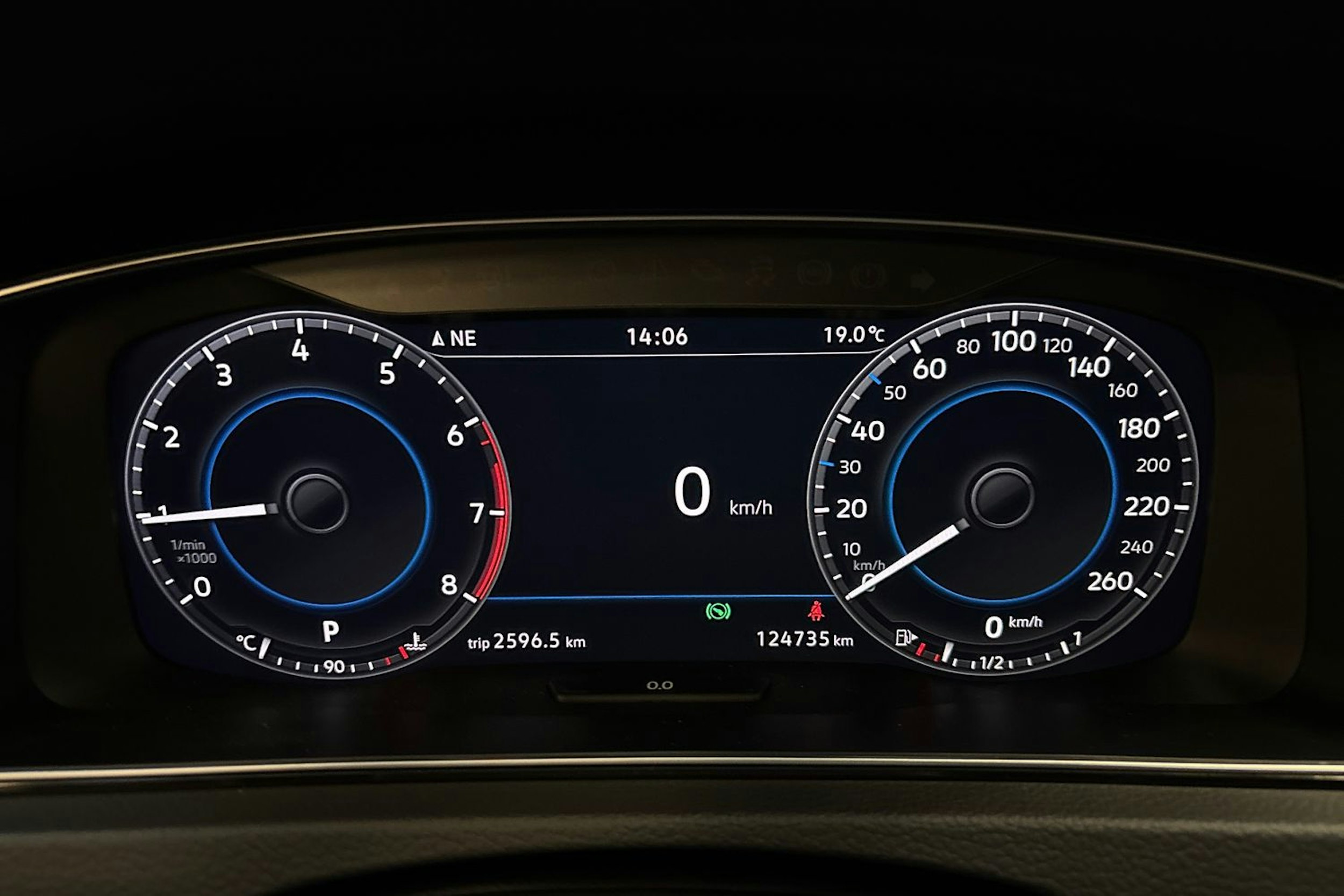 musta Volkswagen Golf 2019 kuva 18.