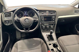 Valkoinen Volkswagen GOLF 2019 kuva 9.