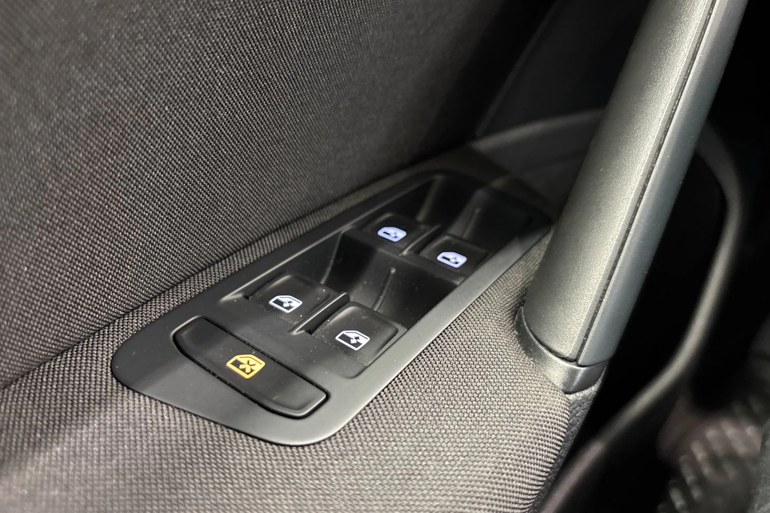 Valkoinen Volkswagen GOLF 2019 kuva 20.