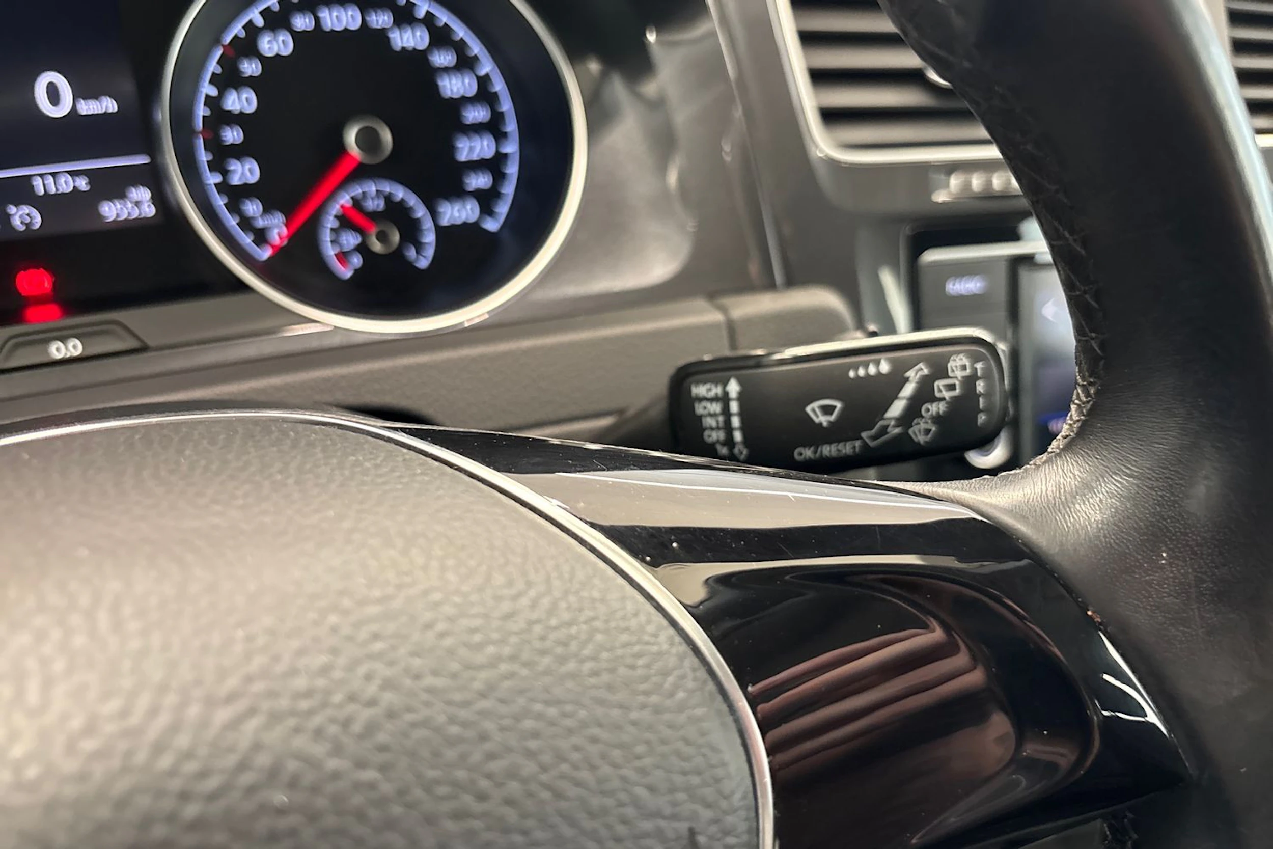 Valkoinen Volkswagen GOLF 2019 kuva 22.