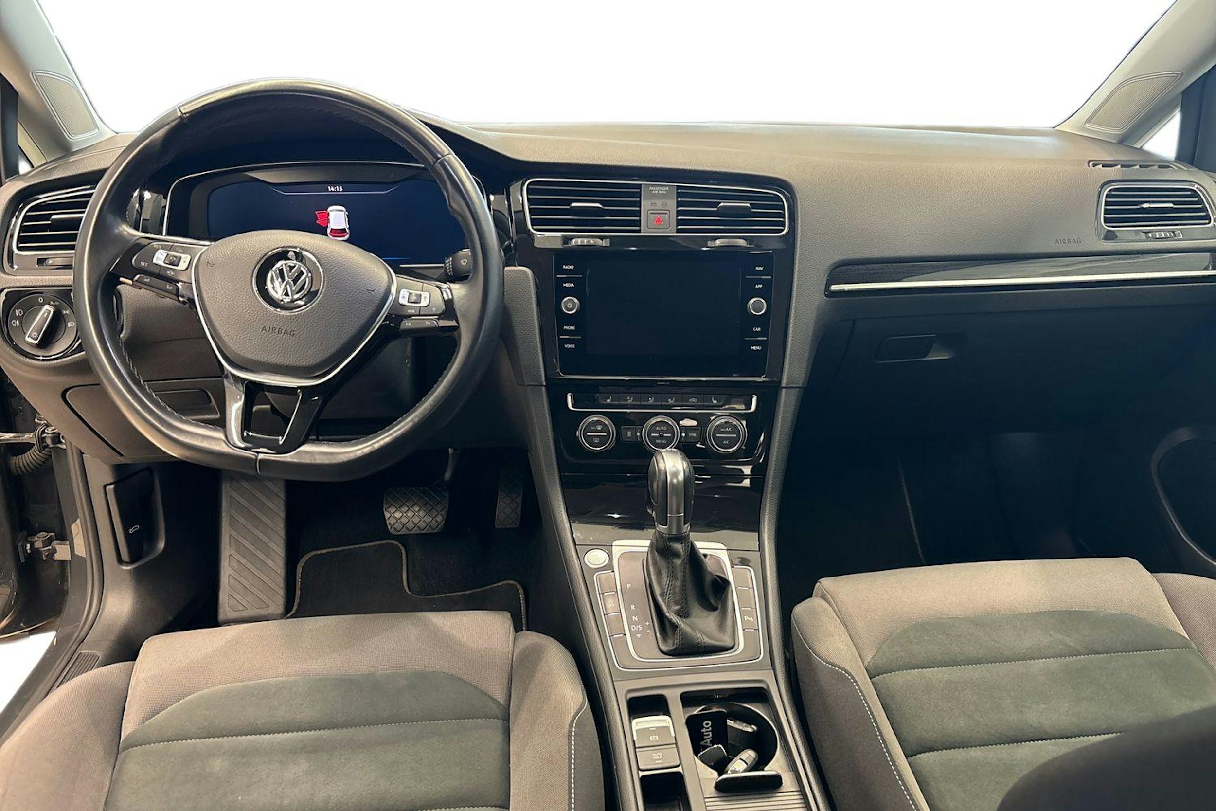 Harmaa Volkswagen GOLF 2019 kuva 9.