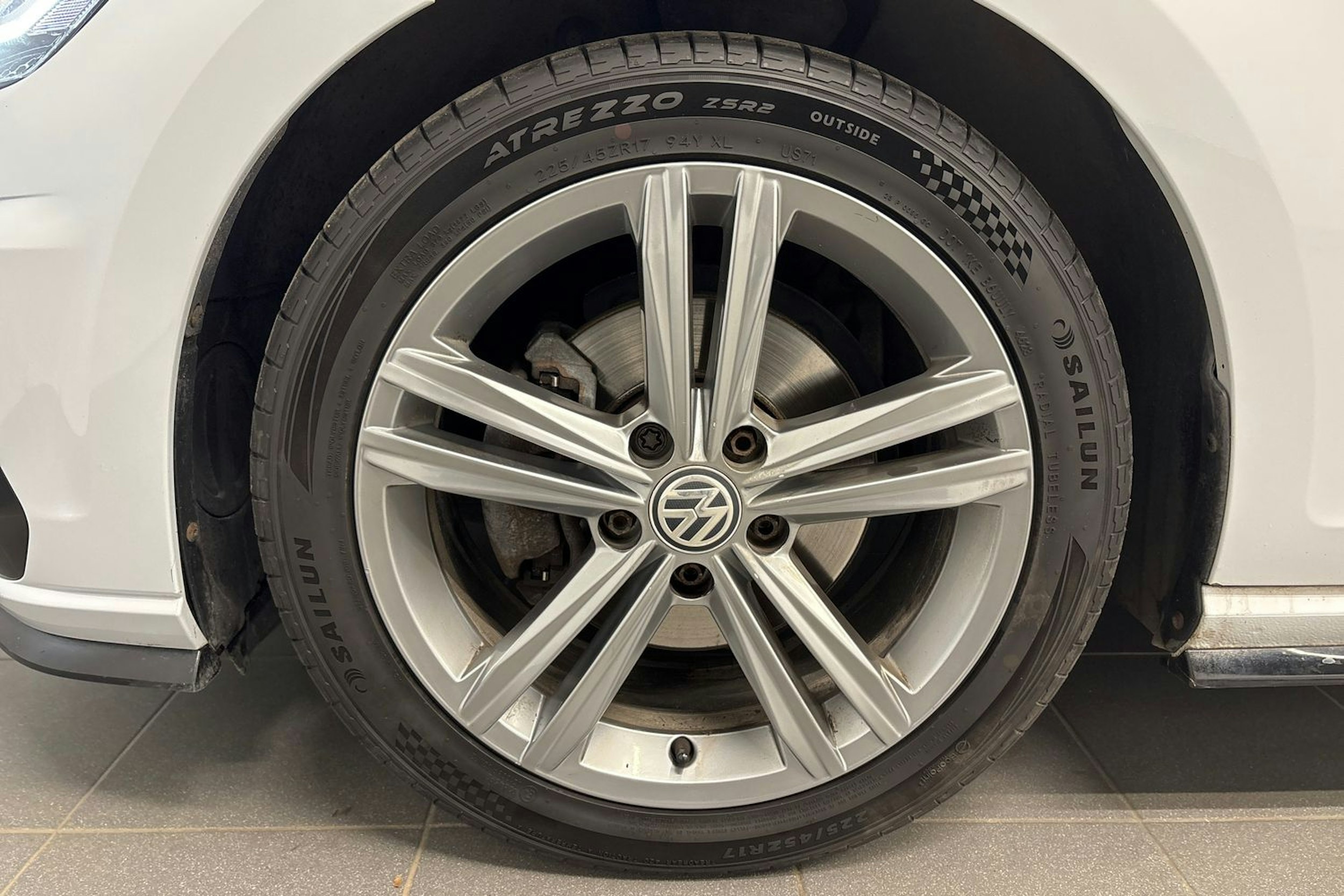 hopea Volkswagen Golf 2019 kuva 9.