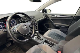 Sininen Volkswagen GOLF 2019 kuva 3.