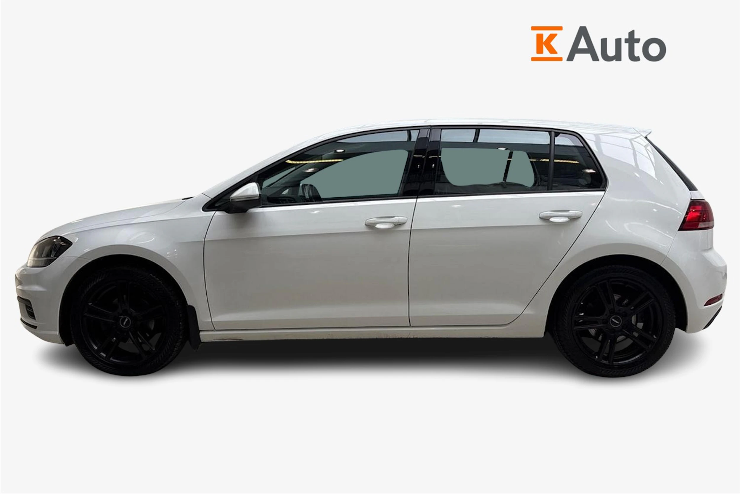 valkoinen Volkswagen Golf 2019 kuva 5.