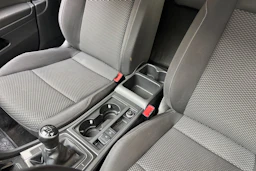 valkoinen Volkswagen Golf 2019 kuva 19.