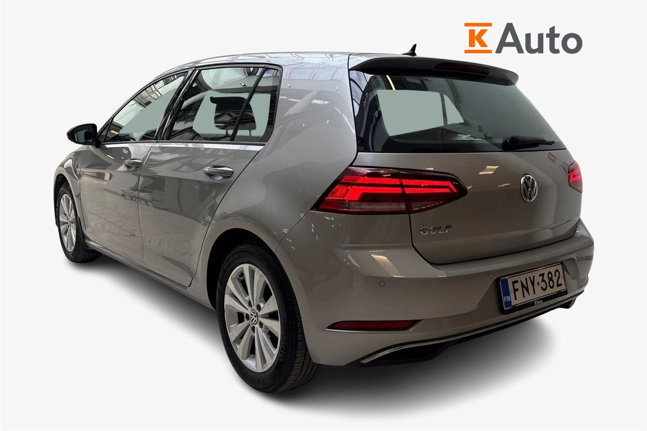harmaa Volkswagen Golf 2019 kuva 3.