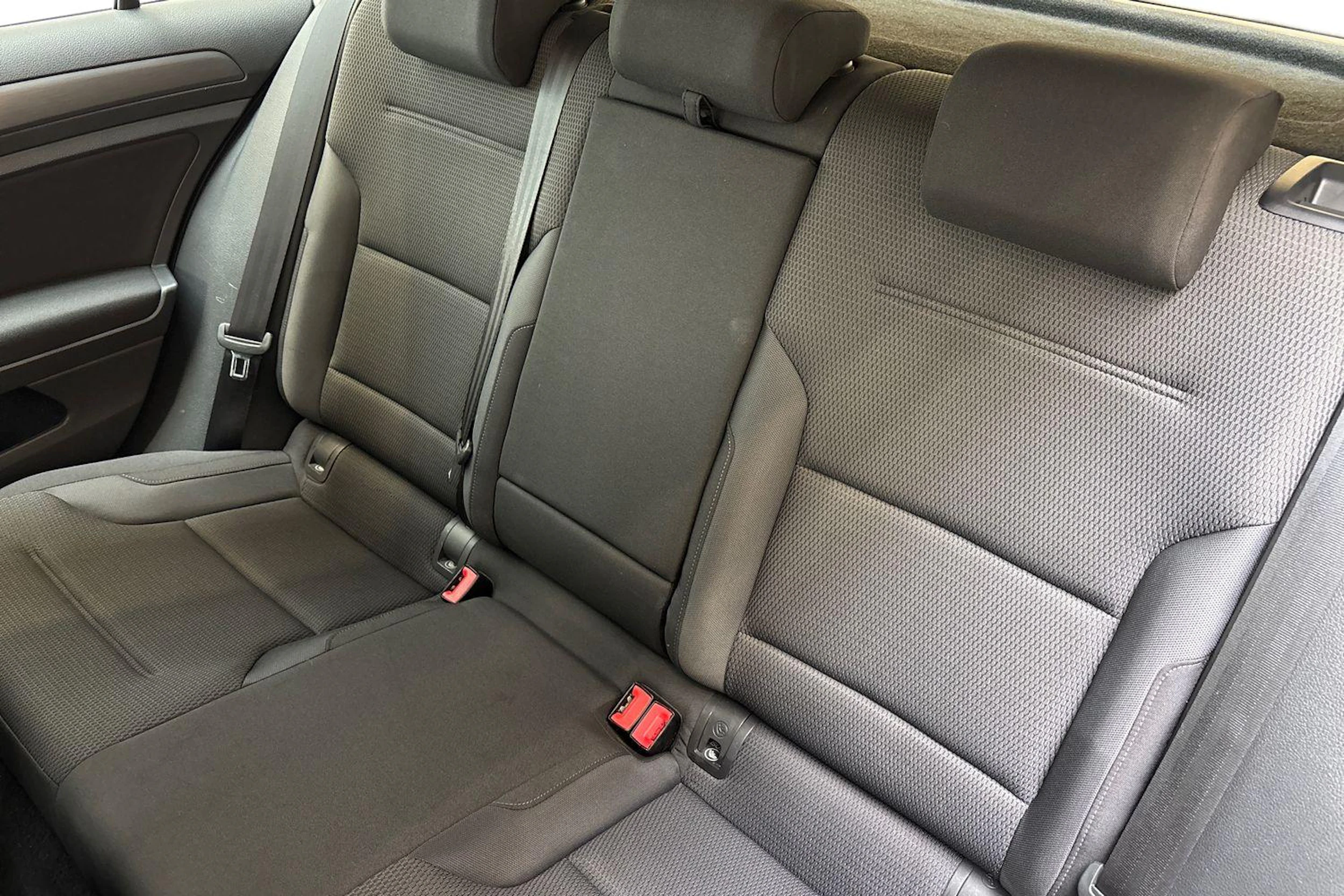 harmaa Volkswagen Golf 2019 kuva 11.