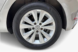 harmaa Volkswagen Golf 2019 kuva 12.