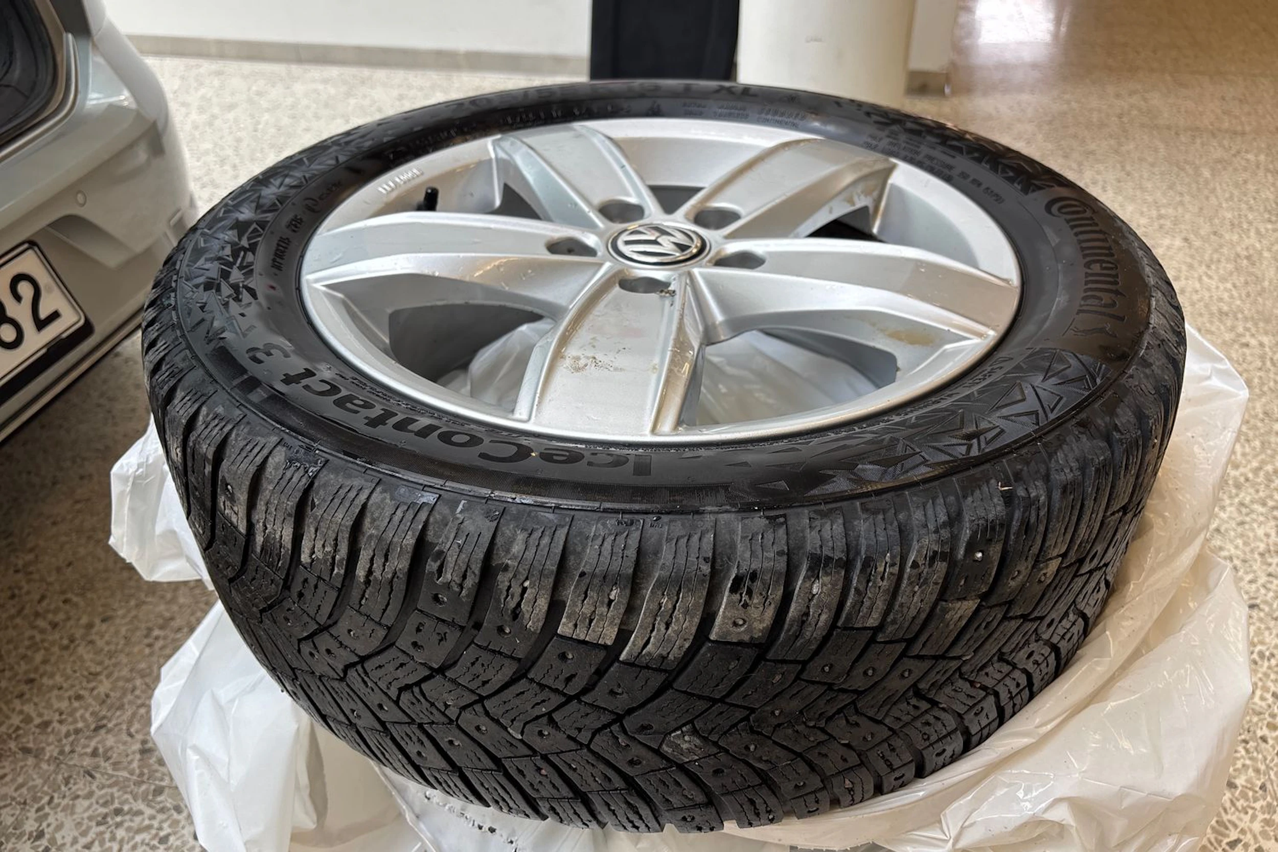 harmaa Volkswagen Golf 2019 kuva 15.