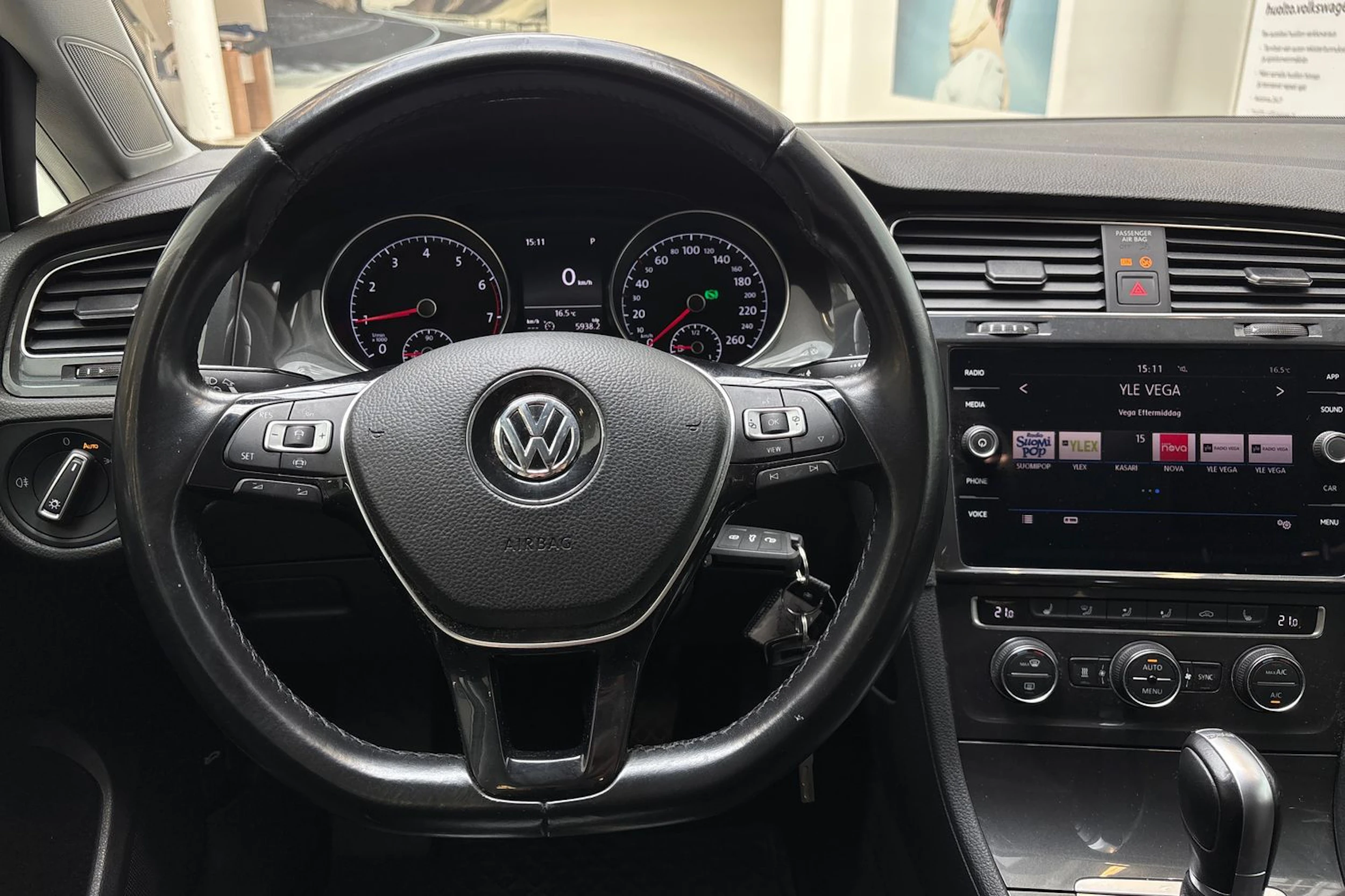 harmaa Volkswagen Golf 2019 kuva 19.