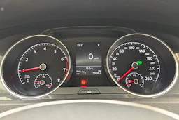 harmaa Volkswagen Golf 2019 kuva 20.