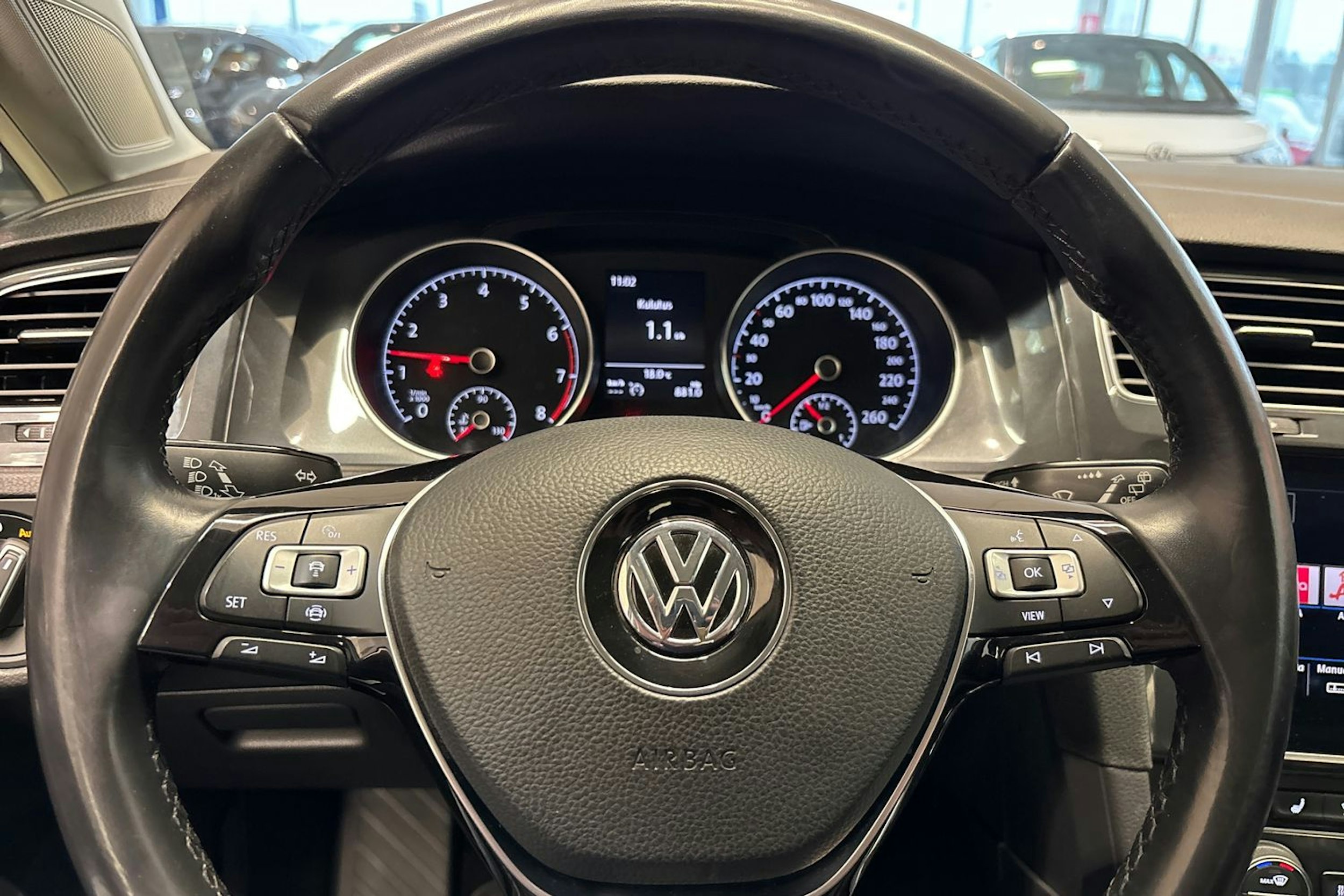 Harmaa Volkswagen GOLF 2019 kuva 18.
