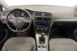 sininen Volkswagen Golf 2019 kuva 7.