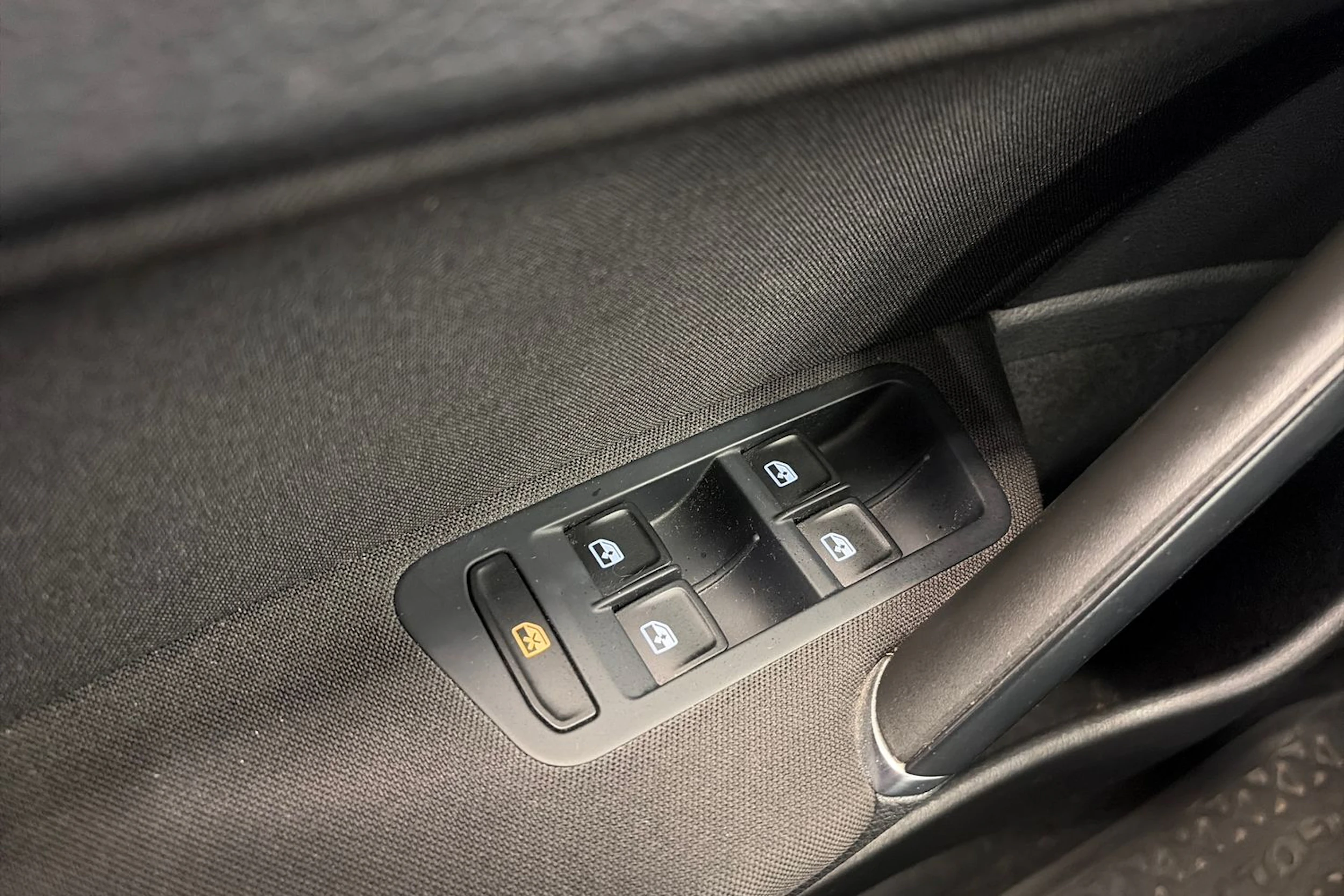 sininen Volkswagen Golf 2019 kuva 22.