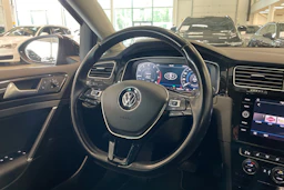 harmaa Volkswagen Golf 2019 kuva 11.