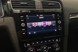 harmaa Volkswagen Golf 2019 kuva 17.