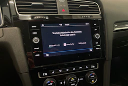harmaa Volkswagen Golf 2019 kuva 21.
