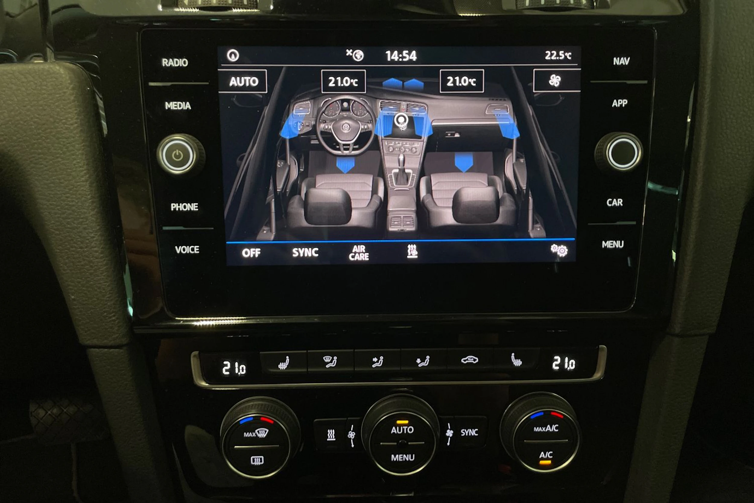 harmaa Volkswagen Golf 2019 kuva 29.
