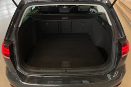 harmaa Volkswagen Golf 2019 kuva 31.