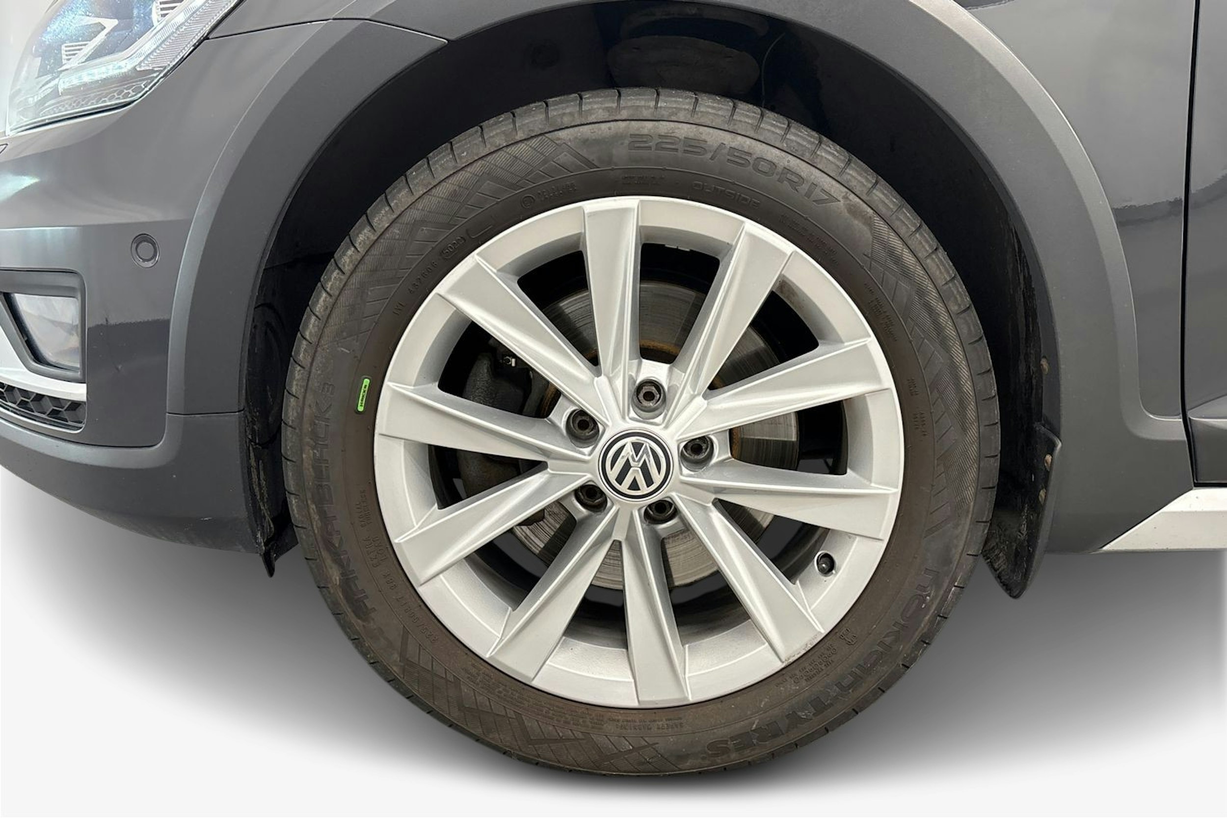 harmaa Volkswagen Golf 2019 kuva 11.