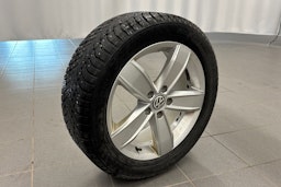 harmaa Volkswagen Golf 2019 kuva 13.