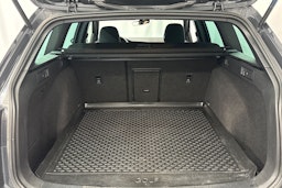 harmaa Volkswagen Golf 2019 kuva 15.