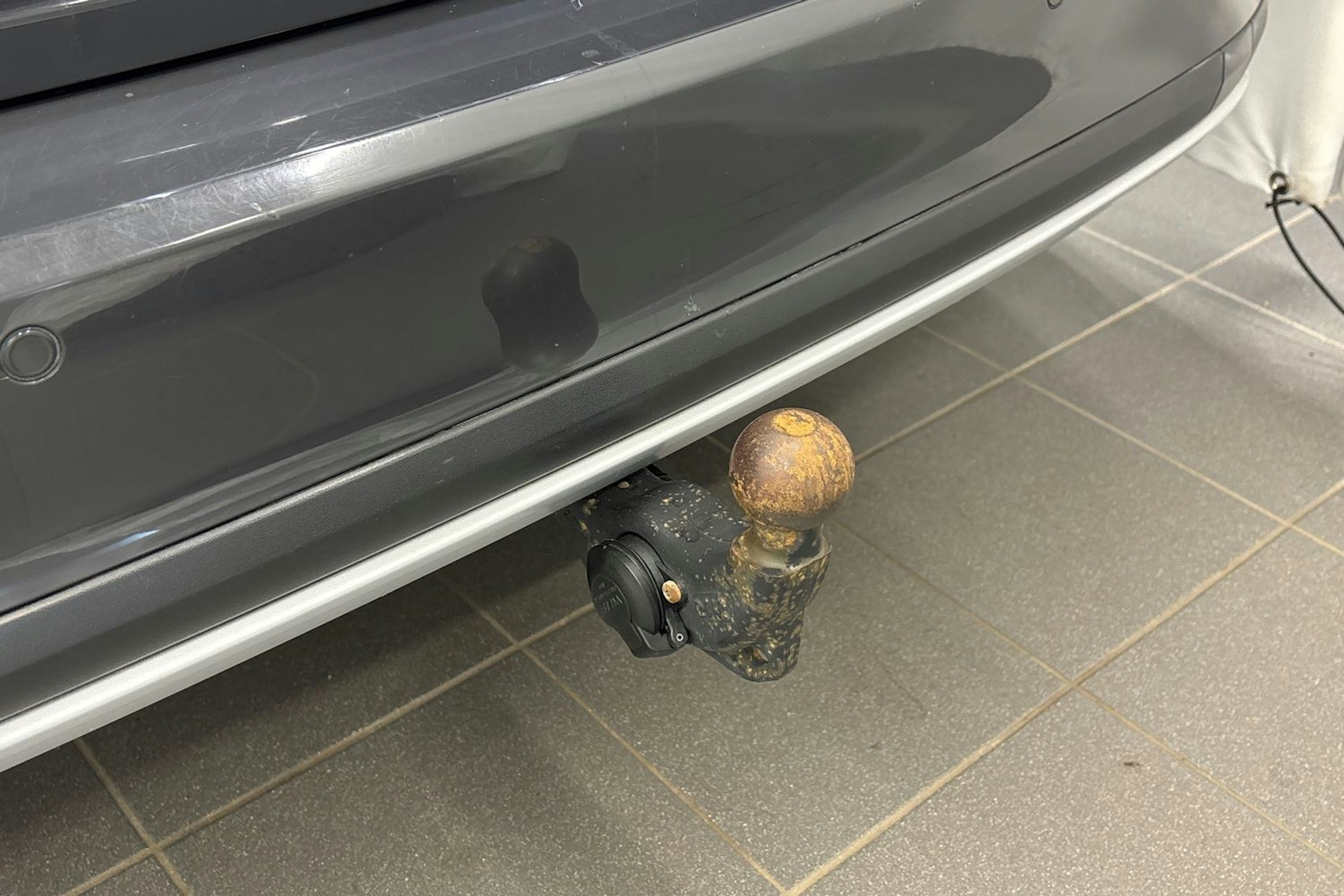 harmaa Volkswagen Golf 2019 kuva 16.