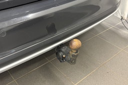 harmaa Volkswagen Golf 2019 kuva 16.
