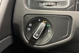 harmaa Volkswagen Golf 2019 kuva 20.