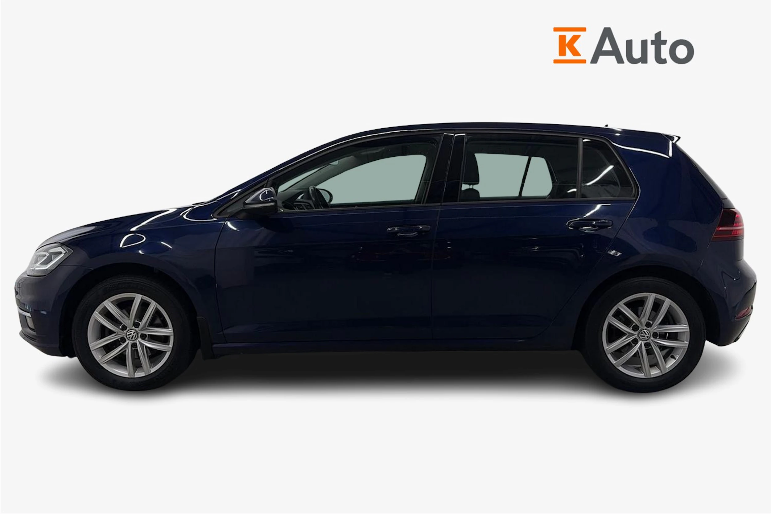 sininen Volkswagen Golf 2019 kuva 5.