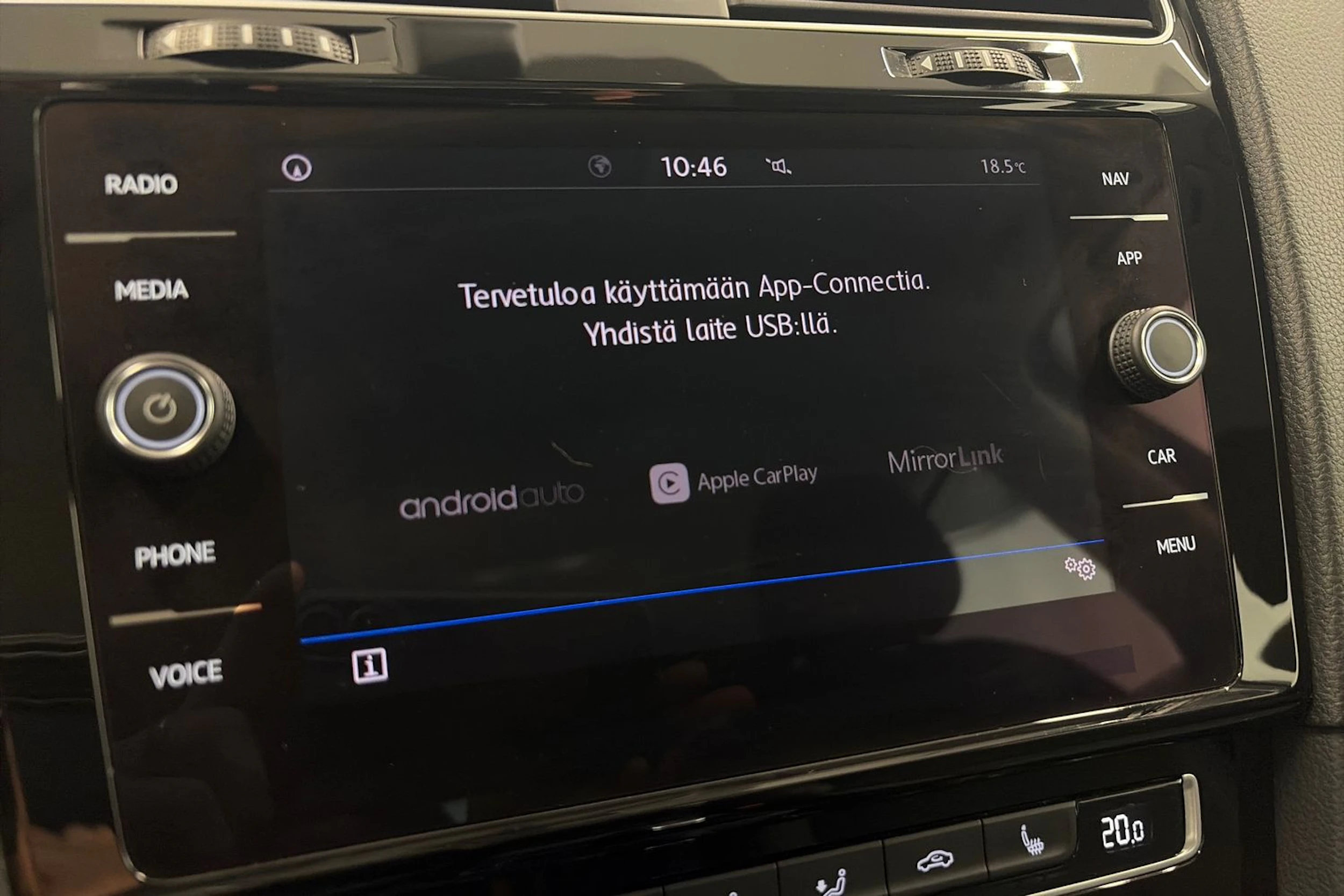 sininen Volkswagen Golf 2019 kuva 19.