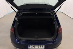 sininen Volkswagen Golf 2019 kuva 27.