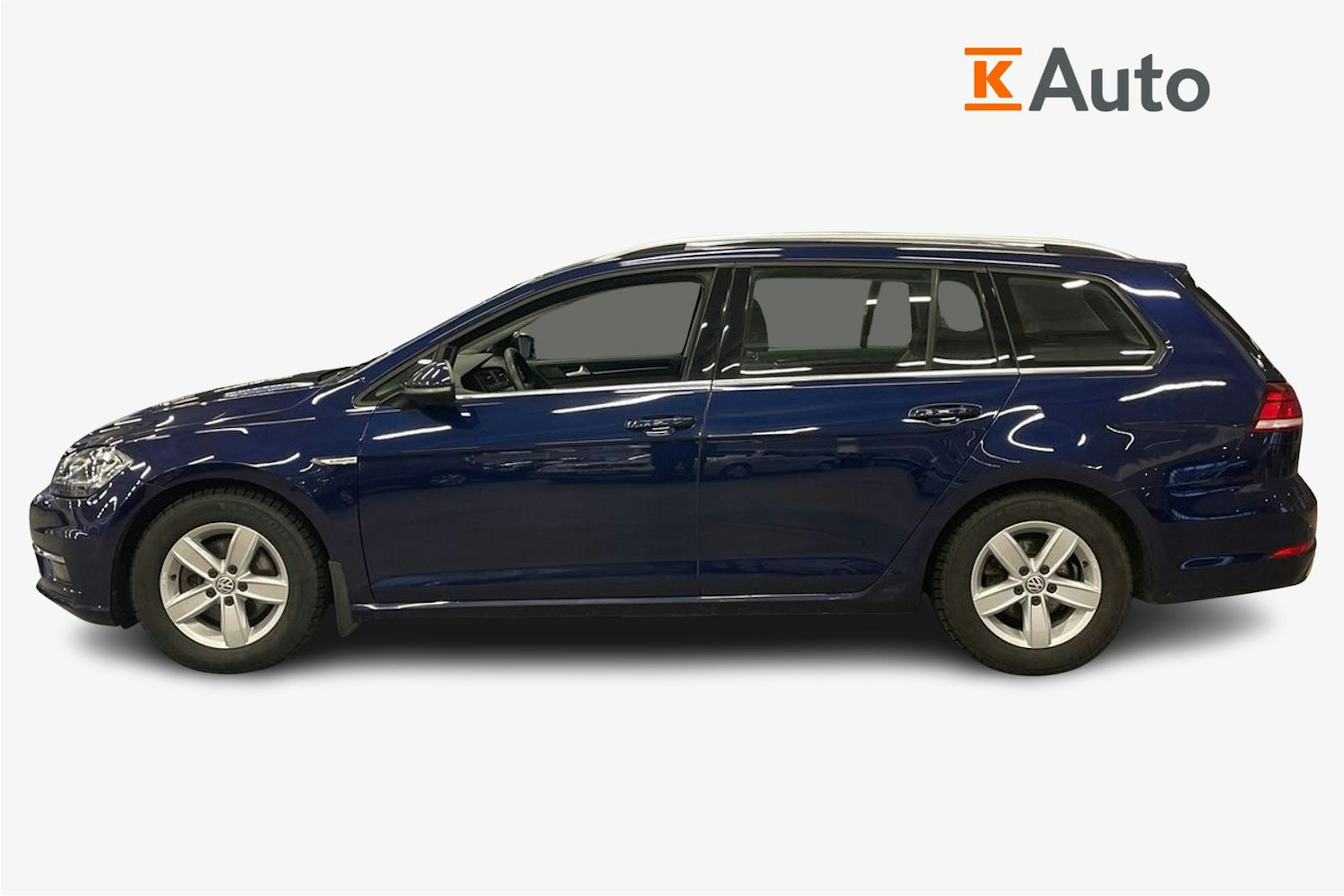 Sininen Volkswagen GOLF 2019 kuva 6.