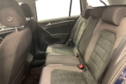 Sininen Volkswagen GOLF 2019 kuva 10.