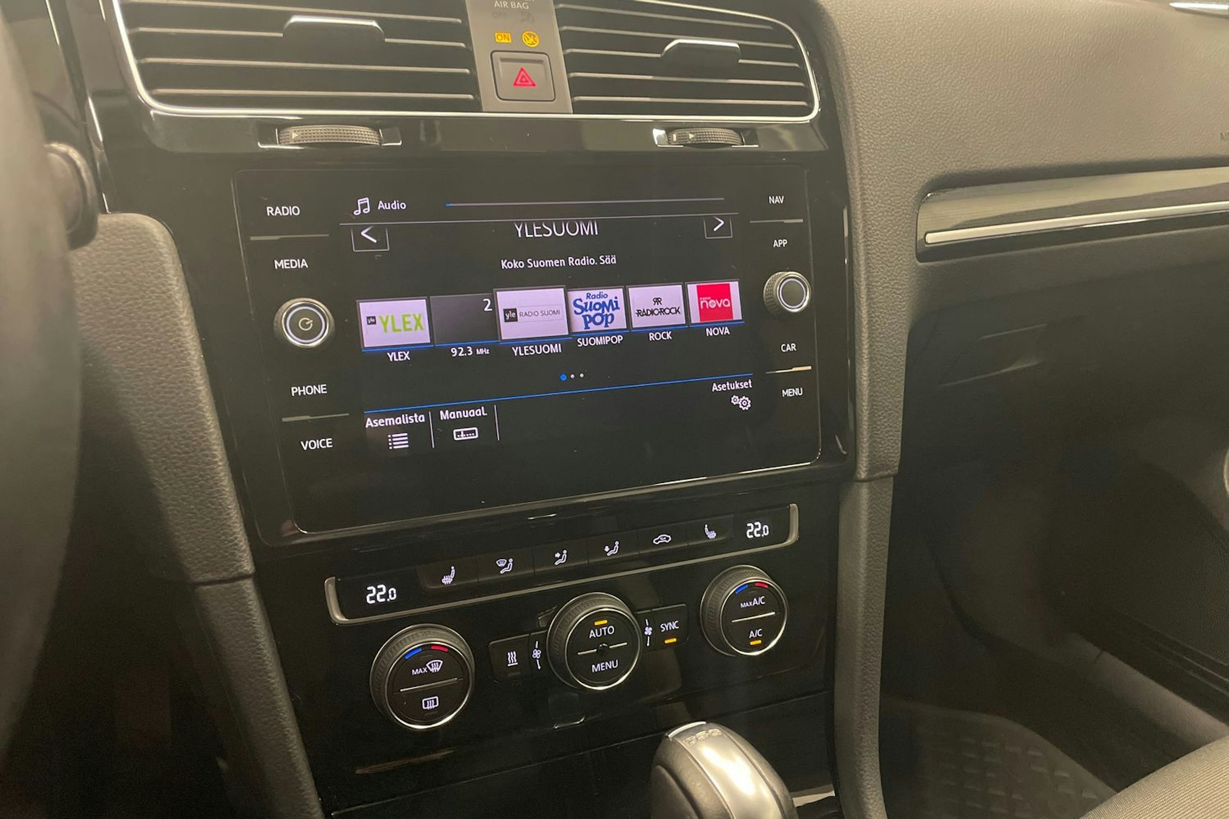 Sininen Volkswagen GOLF 2019 kuva 15.