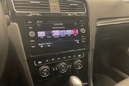 Sininen Volkswagen GOLF 2019 kuva 15.