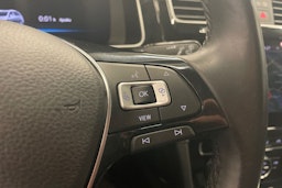 Sininen Volkswagen GOLF 2019 kuva 19.