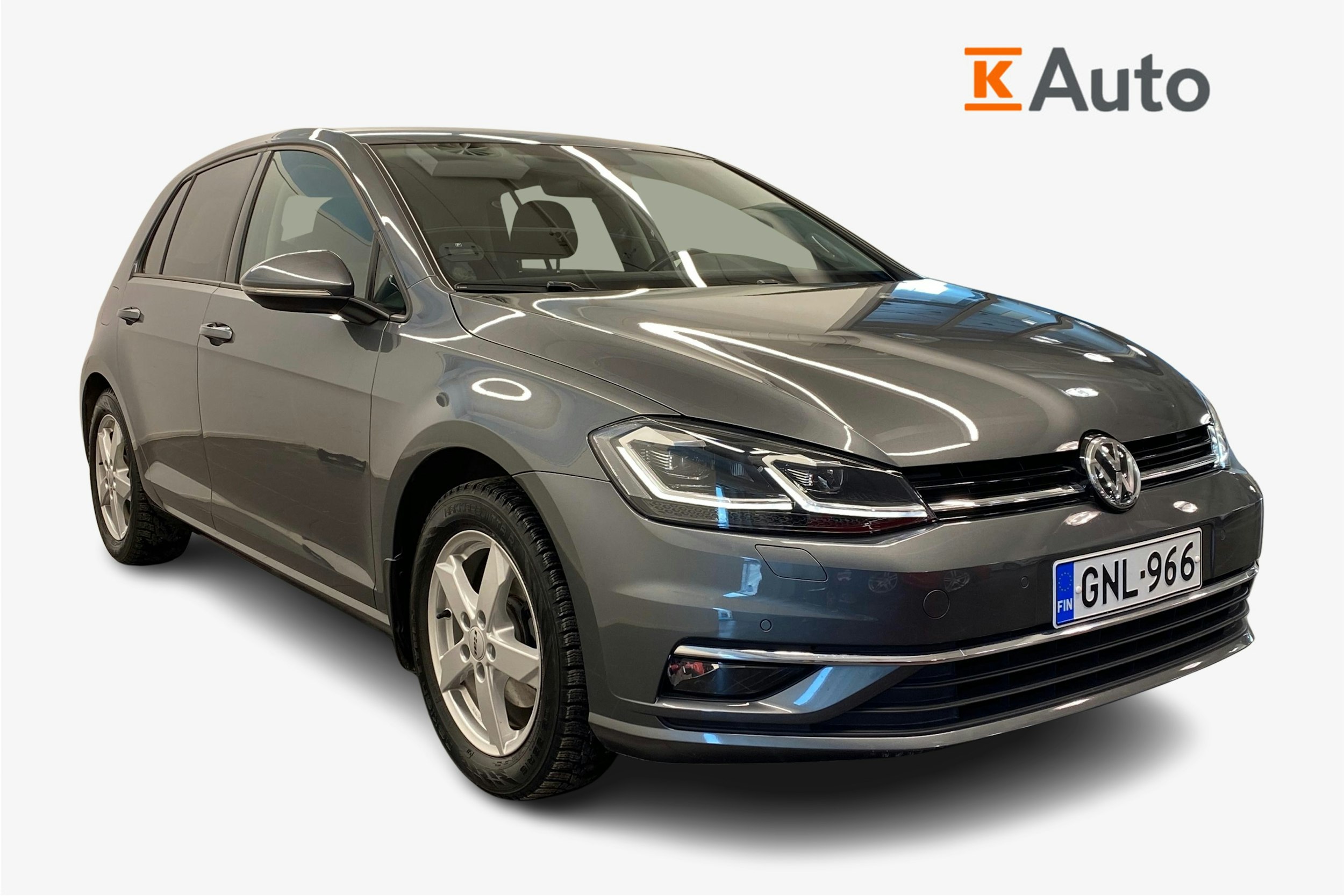 harmaa Volkswagen Golf 2019 kuva 1.