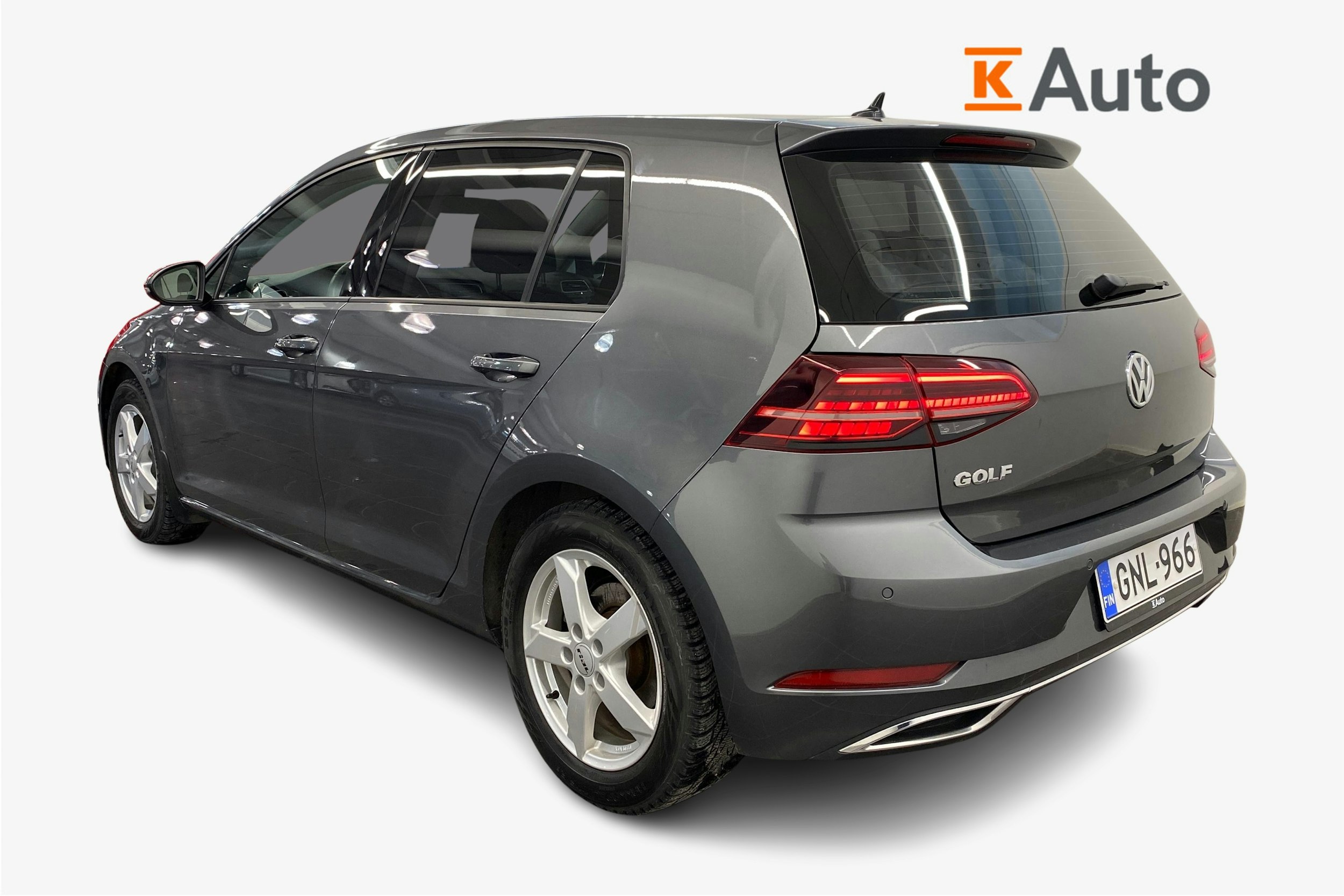 harmaa Volkswagen Golf 2019 kuva 2.