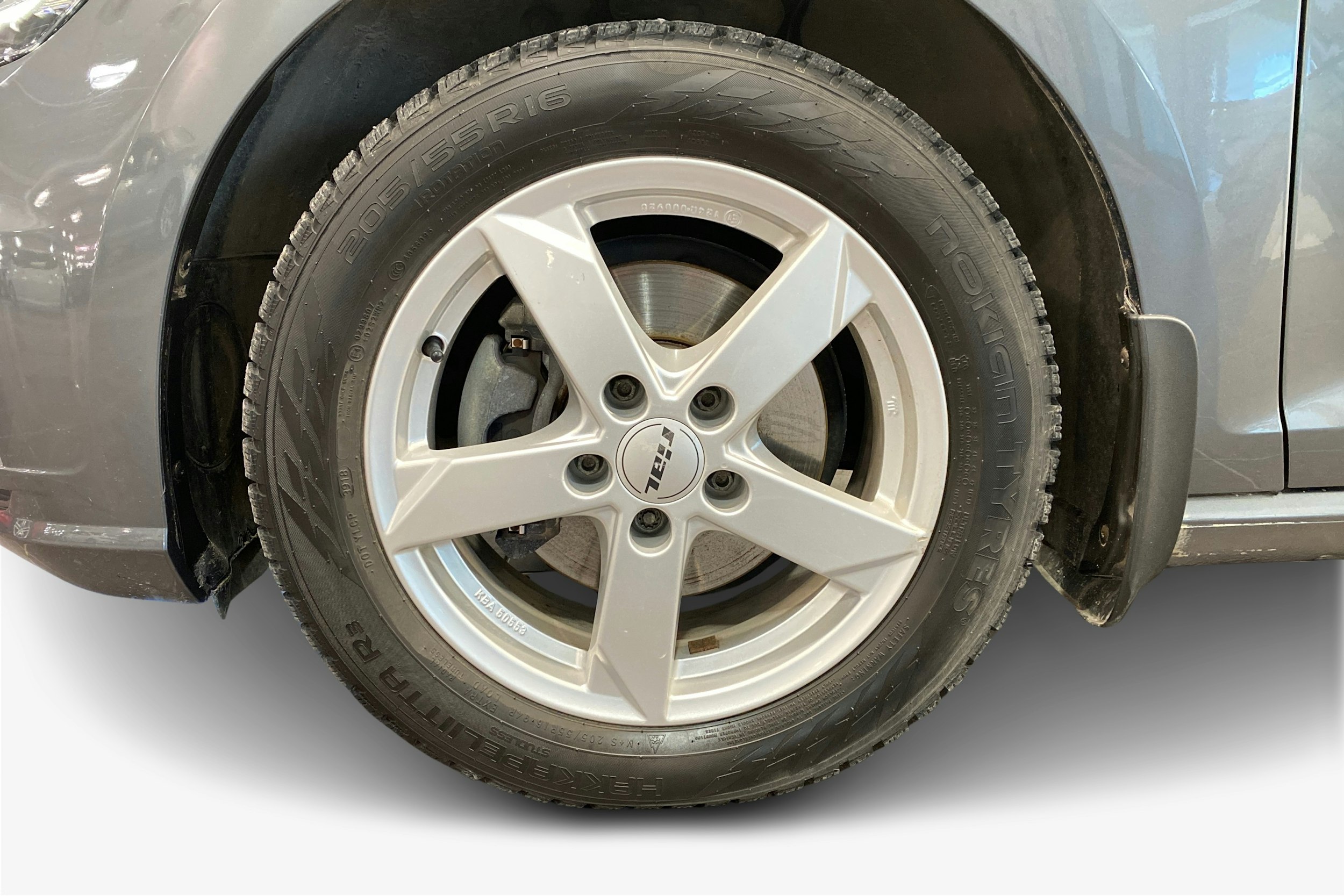 harmaa Volkswagen Golf 2019 kuva 9.