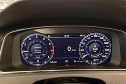 harmaa Volkswagen Golf 2019 kuva 11.